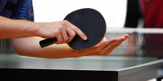 Huatihui打乒乓球图片